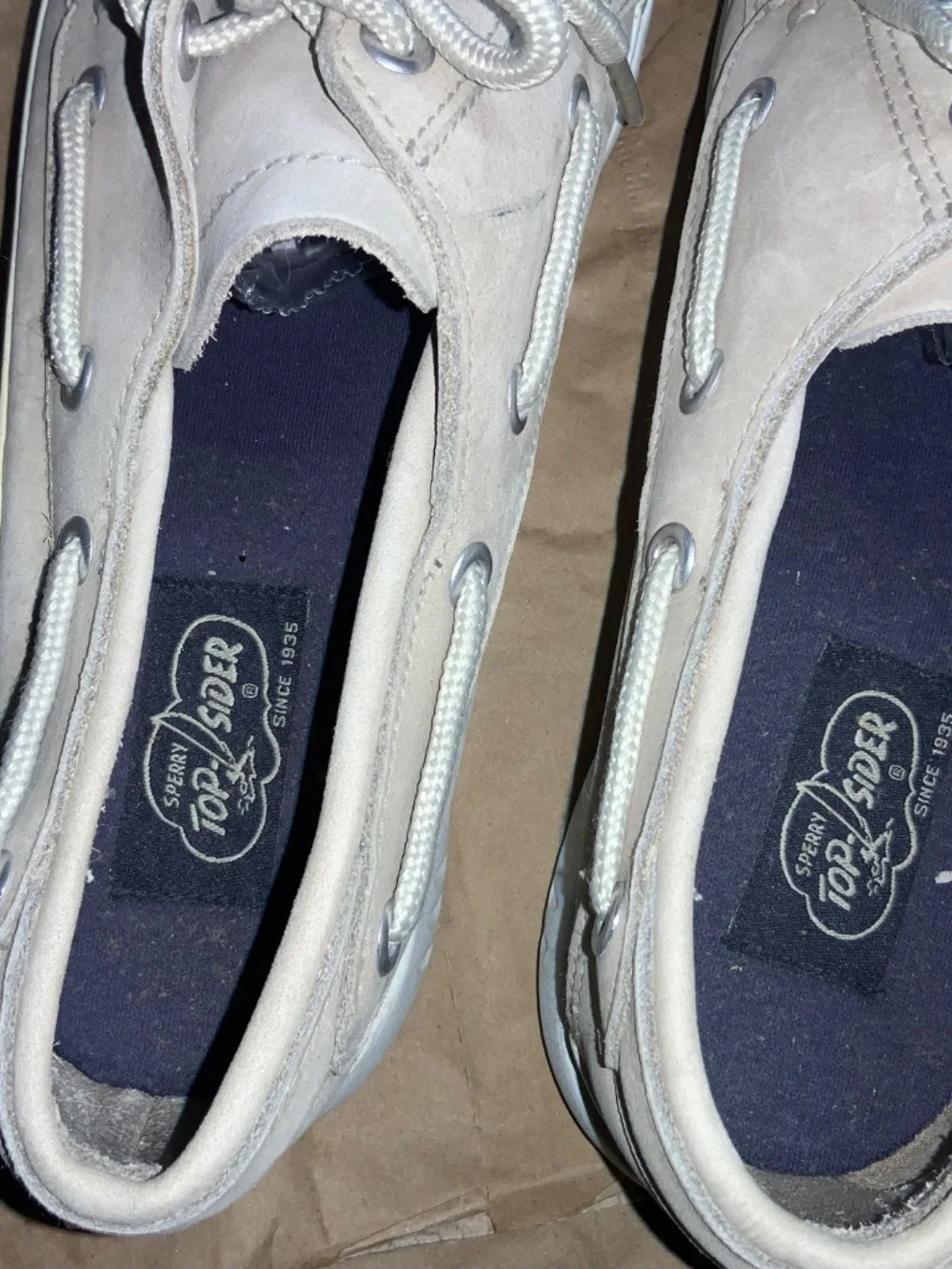 Sperry Top Sider off white leather boat shoes loafers Sz 9.5M lace up